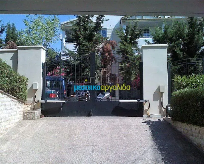 Detached house 635m²  - 3