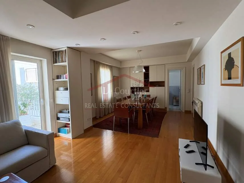 Standalone residential building 705m²  - 3