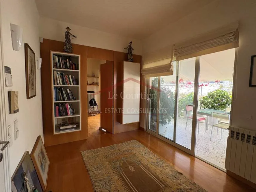 Standalone residential building 705m²  - 4