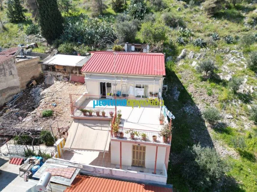 Standalone residential building 145m²  - 2