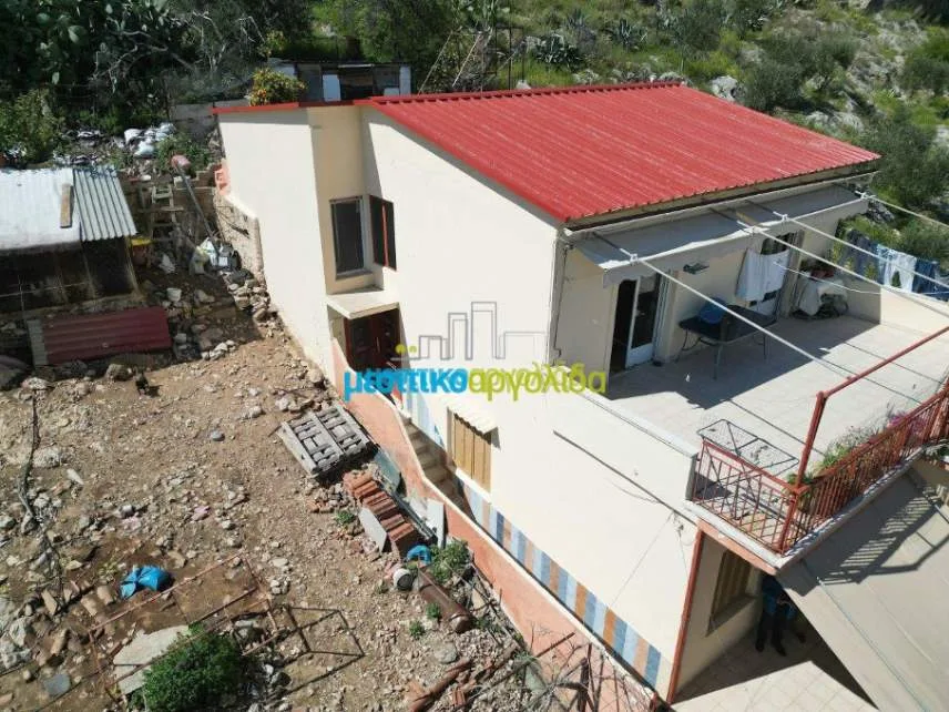 Standalone residential building 145m²  - 4
