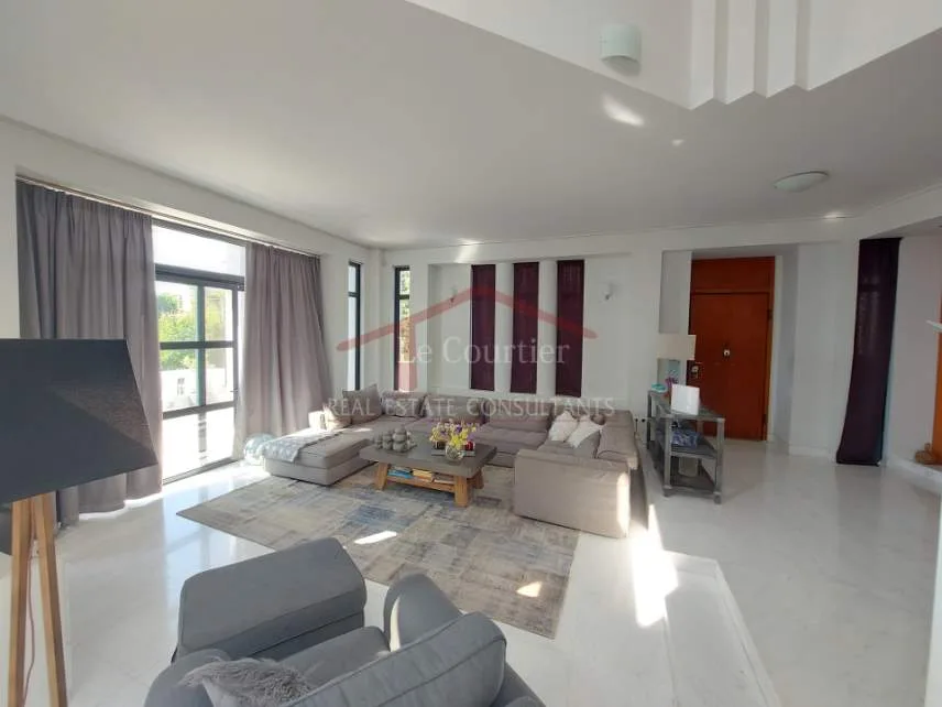 Detached house 585m²  - 2