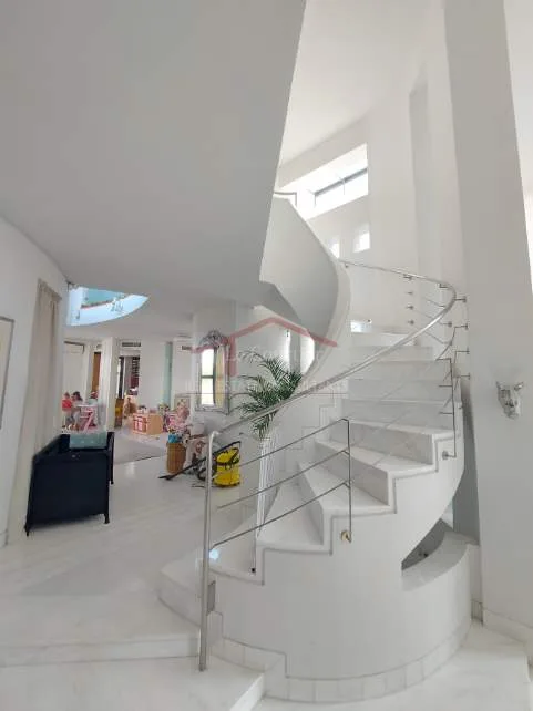 Detached house 585m²  - 3