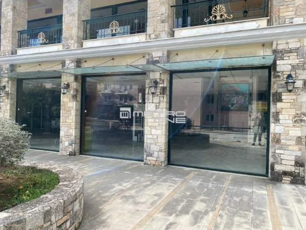 Κατάστημα 360τ.μ.  - 3