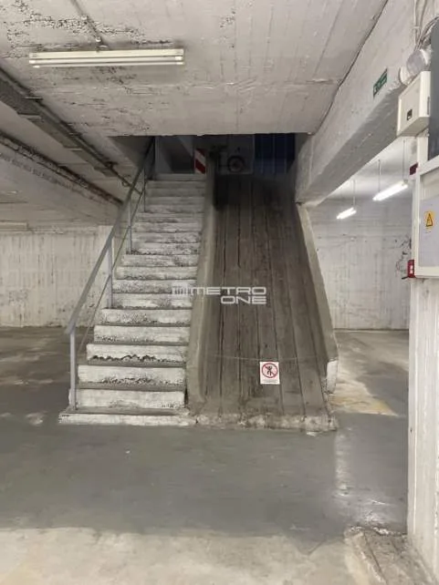Βιοτεχνικοί / Βιομηχανικοί χώροι 4630τ.μ.  - 3