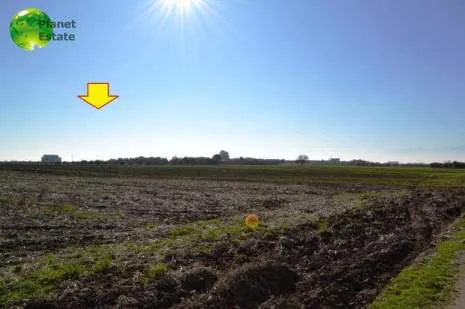 Land Parcel 8600m²  - 4