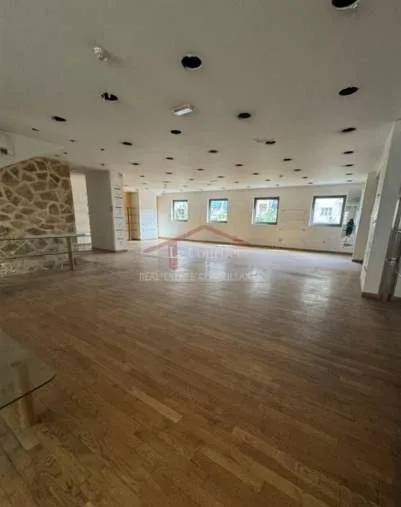 Standalone office building 1000m²  - 4
