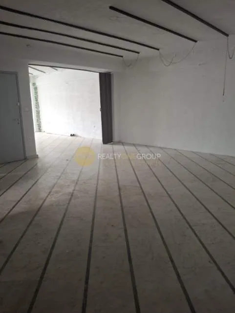 Standalone office building 500m²  - 2