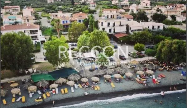 Αυτόνομο κτήριο κατοικιών 450τ.μ.  - 4