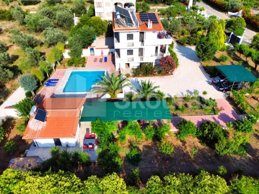 Detached house 300m²  - 5