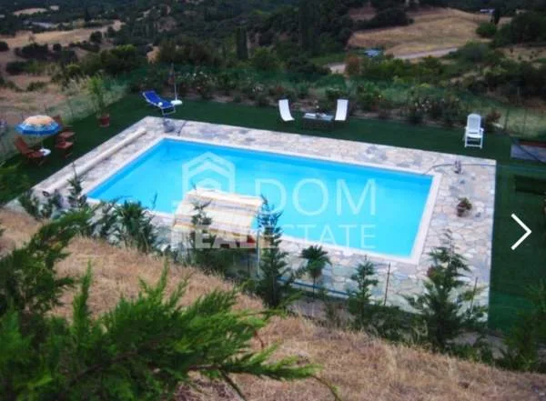 Μονοκατοικία 216τ.μ.  - 3