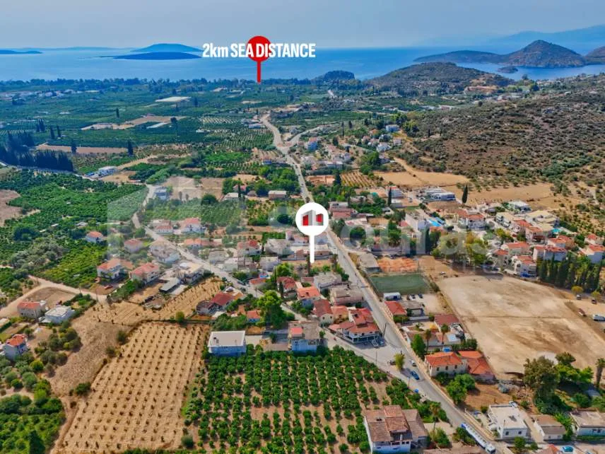 Οικόπεδο 1100τ.μ.  - 2