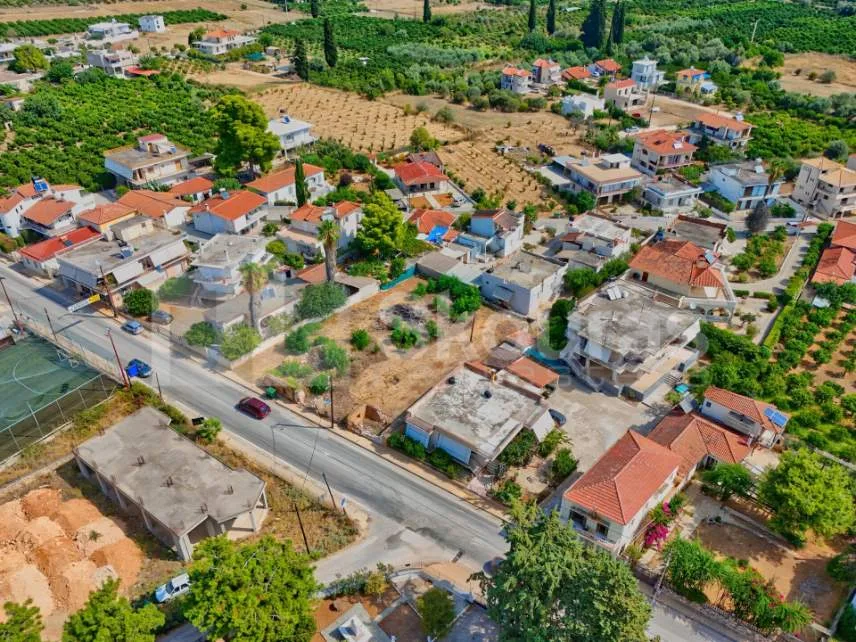 Οικόπεδο 1100τ.μ.  - 4