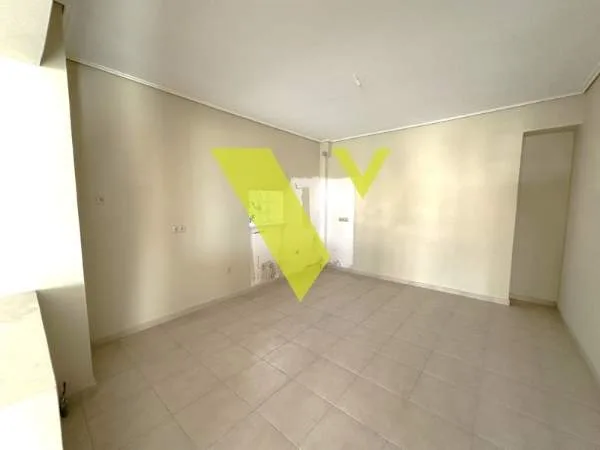 Standalone residential building 449m²  - 3