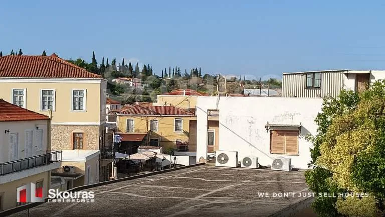 Μεζονέτα 220τ.μ.  - 3