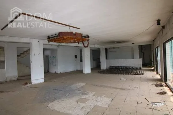 Standalone office building 3741m²  - 5