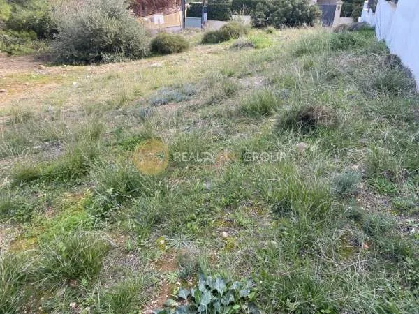 Οικόπεδο 582τ.μ.  - 2