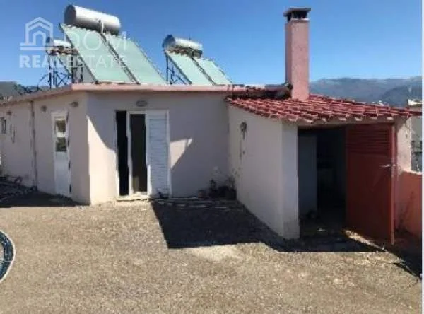 Standalone residential building 414m²  - 3