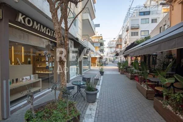 Hall / Showroom 67m²  - 3