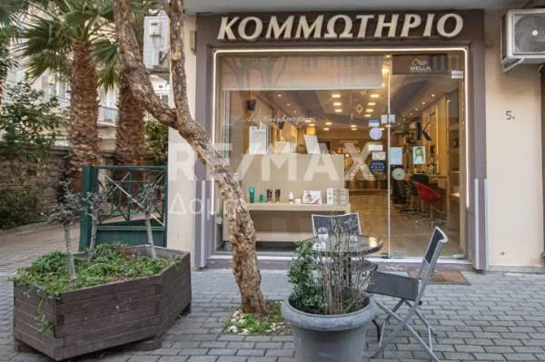 Hall / Showroom 67m²  - 5
