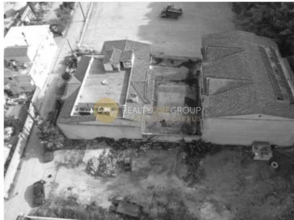 Standalone office building 1460m²  - 3