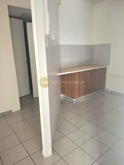Standalone office building 300m²  - 2