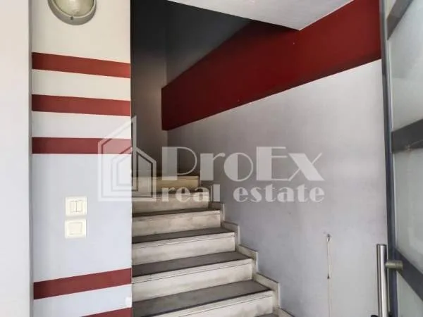 Αυτόνομο κτήριο γραφείων 441τ.μ.  - 4