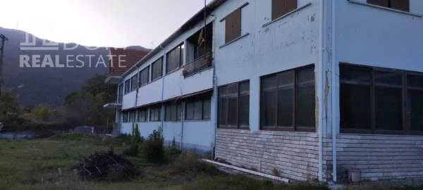 Βιοτεχνικοί / Βιομηχανικοί χώροι 661τ.μ.  - 3