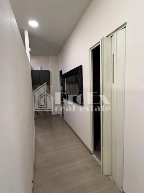 Αίθουσα / Εκθεσιακός χώρος 120τ.μ.  - 5