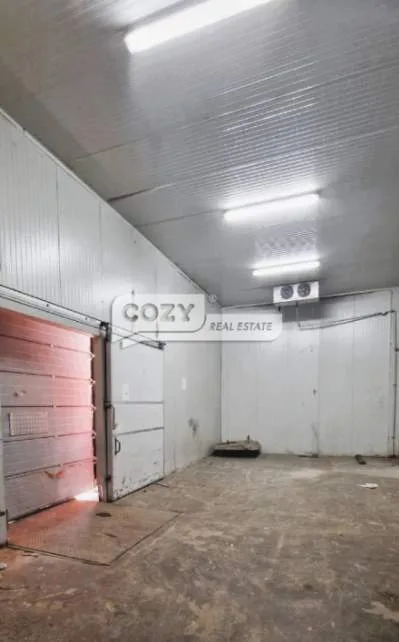 Warehouse 1150m²  - 3