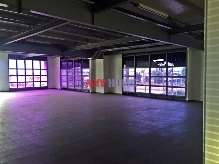 Standalone office building 3200m²  - 4