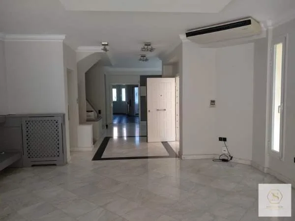 Μεζονέτα 390τ.μ.  - 2