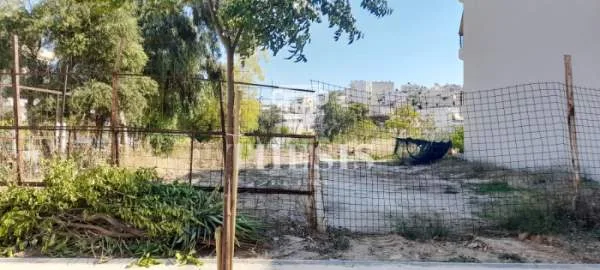 Plot 450m²  - 3