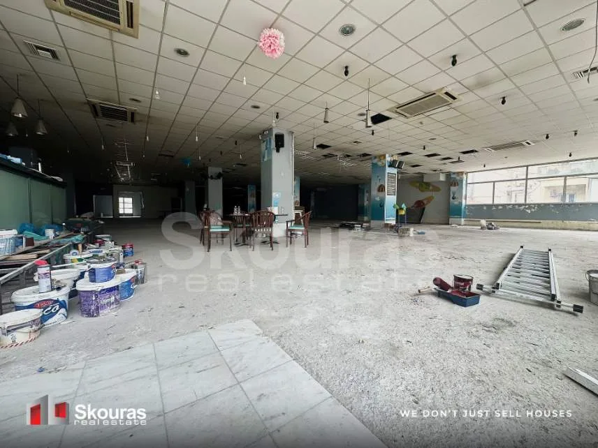 Shop 1080m²  - 2