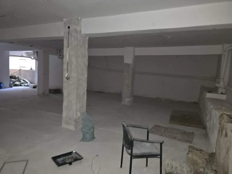 Κατάστημα 260τ.μ.  - 2