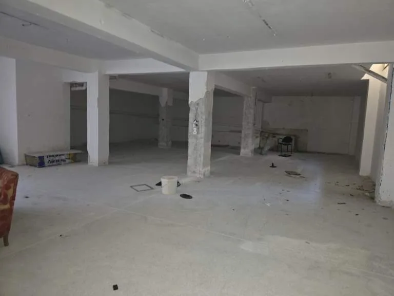Κατάστημα 260τ.μ.  - 5
