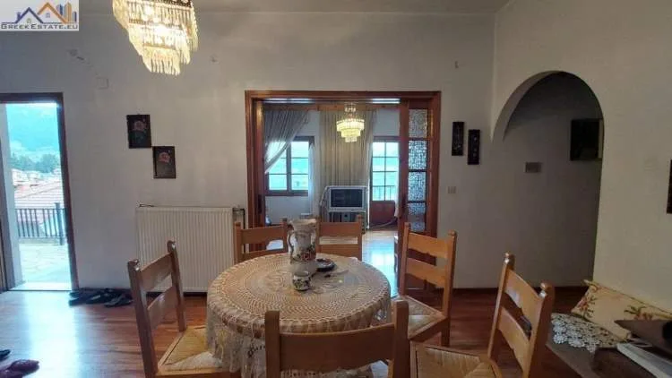Standalone residential building 267m²  - 2