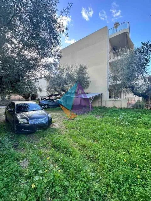 Οικόπεδο 260τ.μ.  - 2