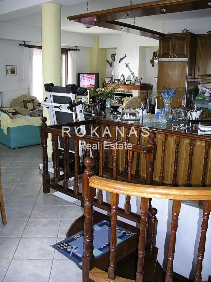 Μονοκατοικία 160τ.μ.  - 3