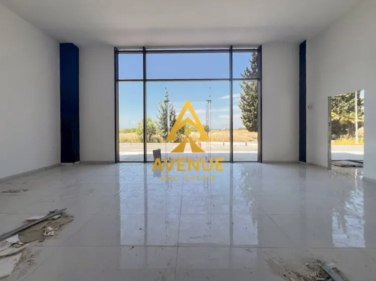 Κατάστημα 215τ.μ.  - 2
