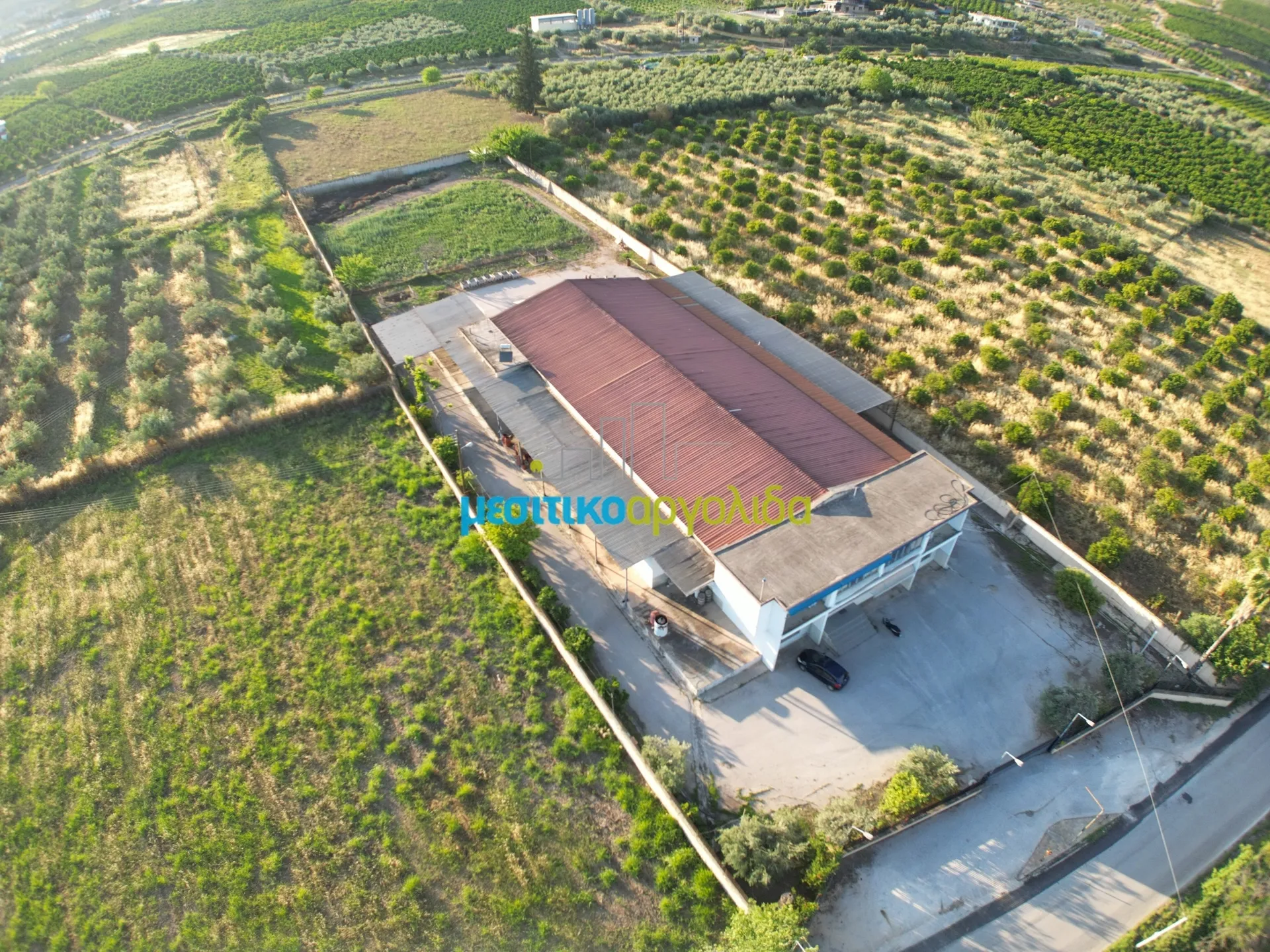 Βιοτεχνικοί / Βιομηχανικοί χώροι 1496τ.μ.  - 2