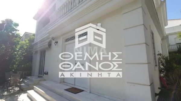 Μεζονέτα 380τ.μ.  - 2