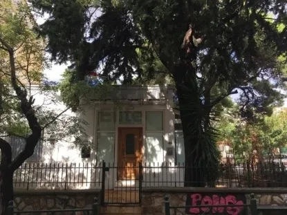 Αυτόνομο κτήριο κατοικιών 230τ.μ.  - 2