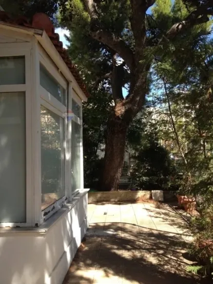 Αυτόνομο κτήριο κατοικιών 230τ.μ.  - 5