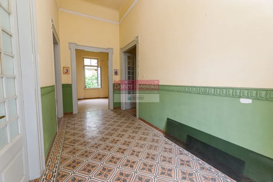 Plot 779m²  - 2