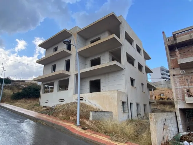 Αυτόνομο κτήριο κατοικιών 687τ.μ.  - 2