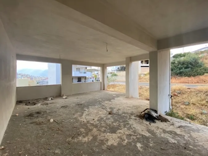 Αυτόνομο κτήριο κατοικιών 687τ.μ.  - 4