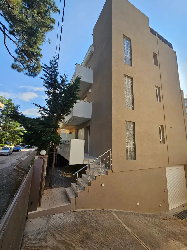 Μονοκατοικία 215τ.μ.  - 3