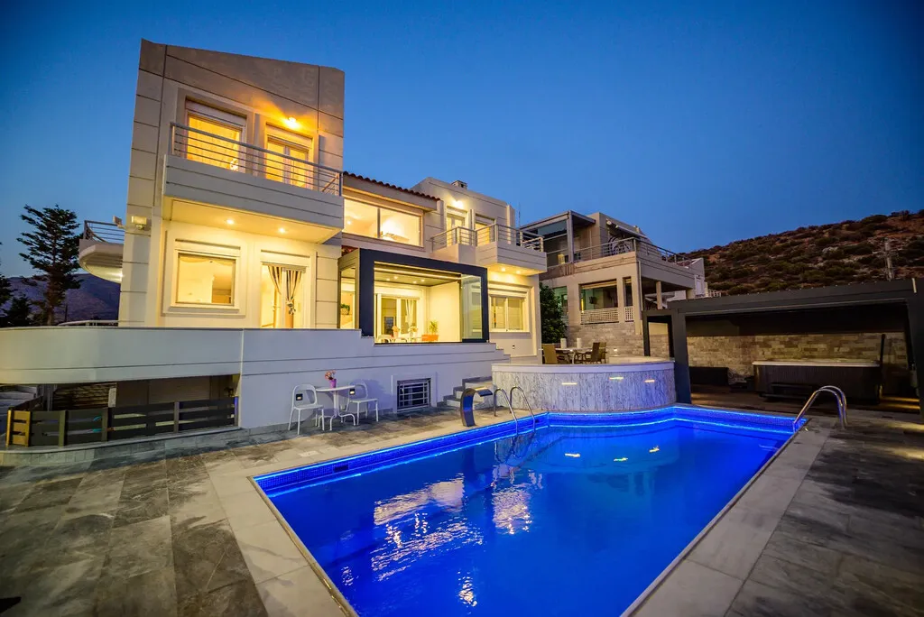Detached house 384m²  - 4