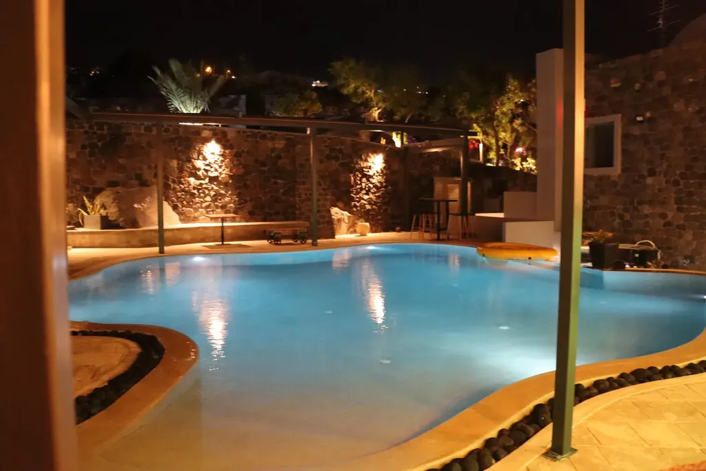 Other .. 650m²  - 5